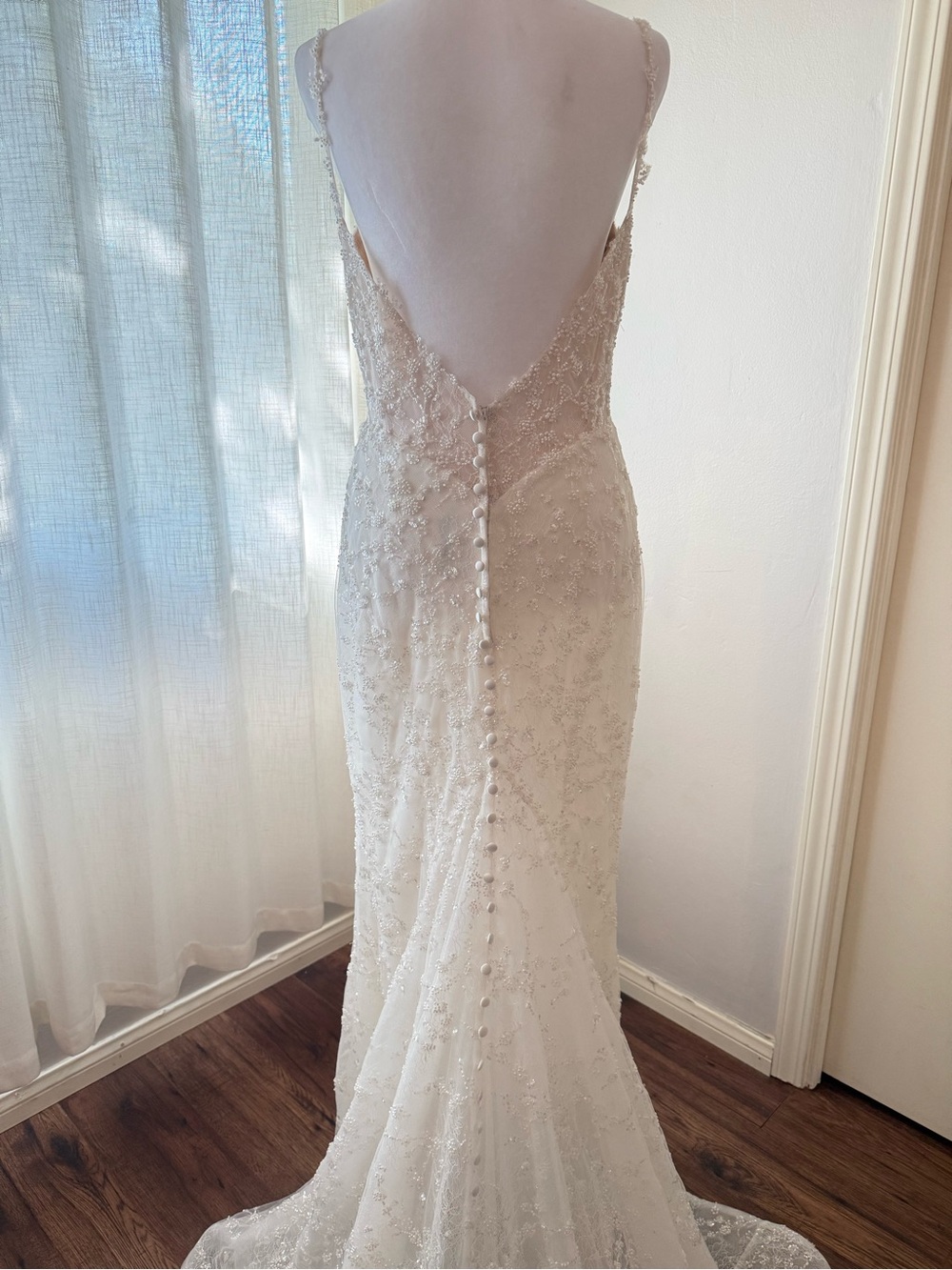 Allure Bridals A1154 Spaghetti Strap Lace Sheath Wedding Dress Size 10 Sample - Picture 7 of 11
